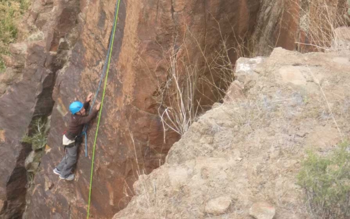 rock climbing camp for teens in texas